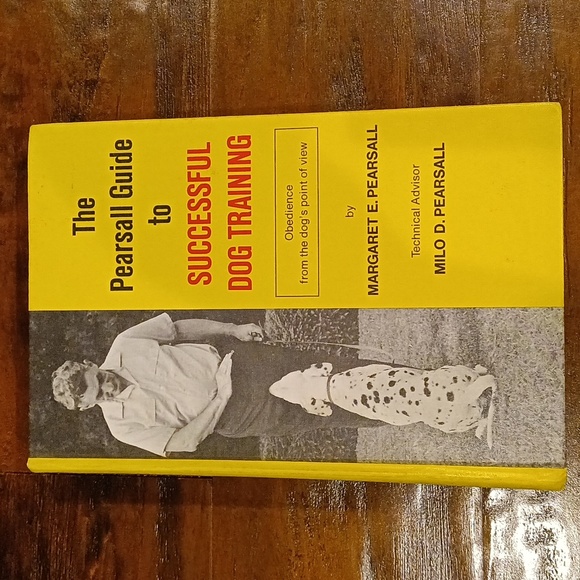 4 Dog Training & Obedience Guidebooks Bundle - Picture 9 of 14